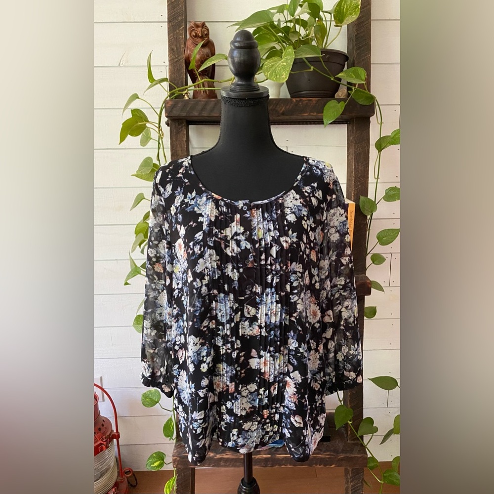 Premise Studio: Black Sheer Floral Pleated Blouse